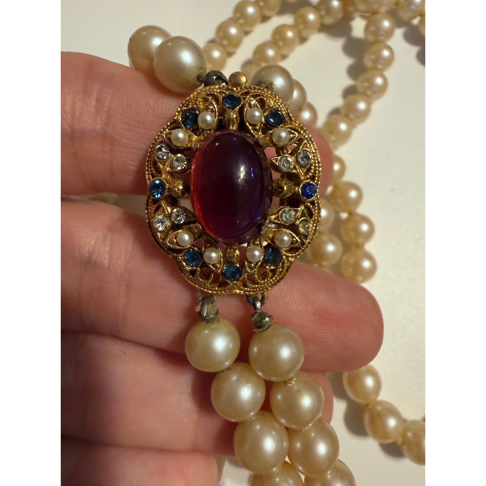Florenza Double Strand Faux Pearl Necklace Ruby Red Cabochon Gold Tone Clasp 16"